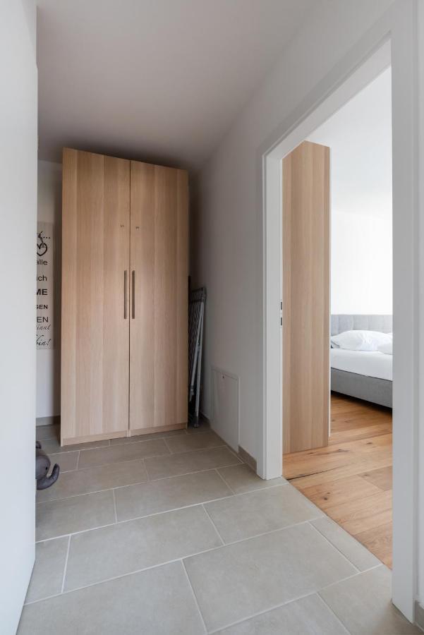 Gruene Ruhelage, 20 Minuten Ins Zentrum Und Parkgarage Wenen Buitenkant foto