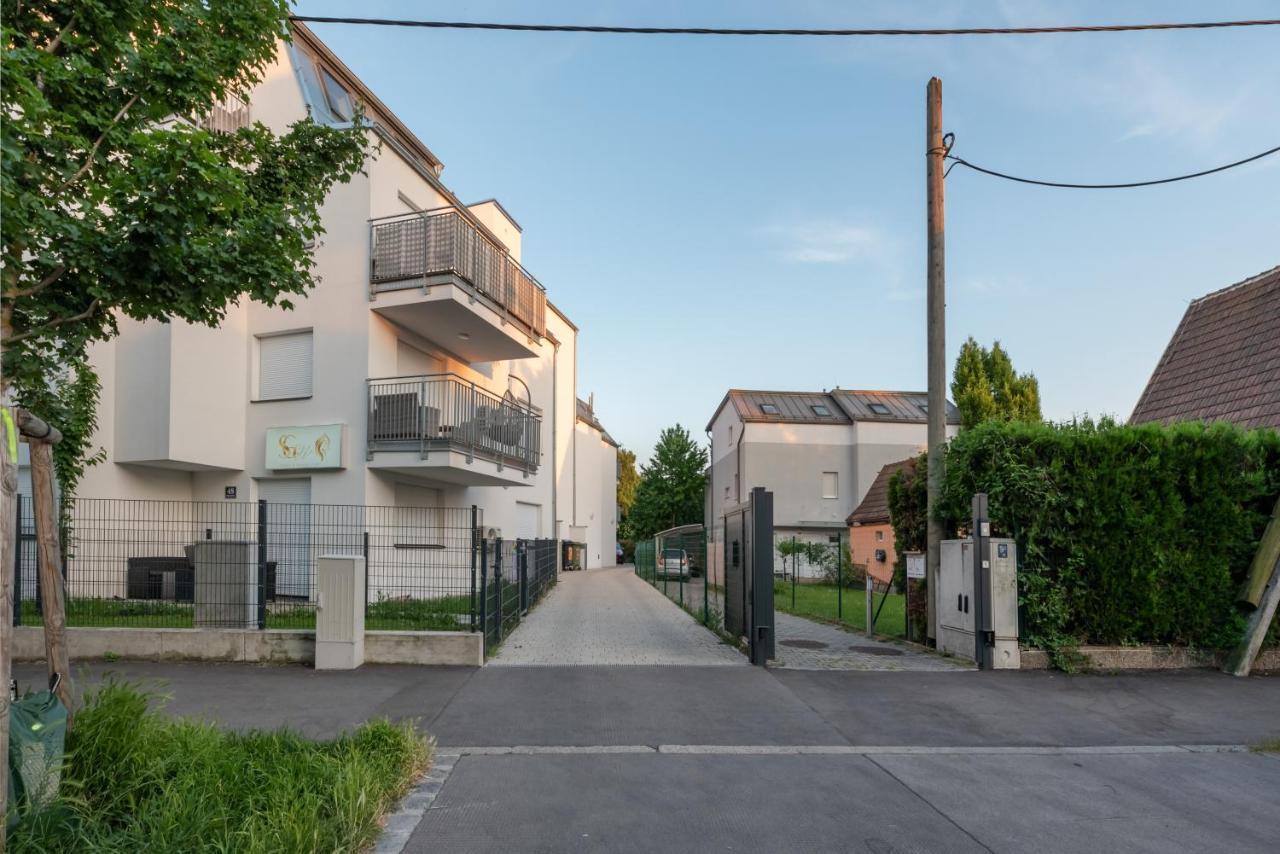 Gruene Ruhelage, 20 Minuten Ins Zentrum Und Parkgarage Wenen Buitenkant foto