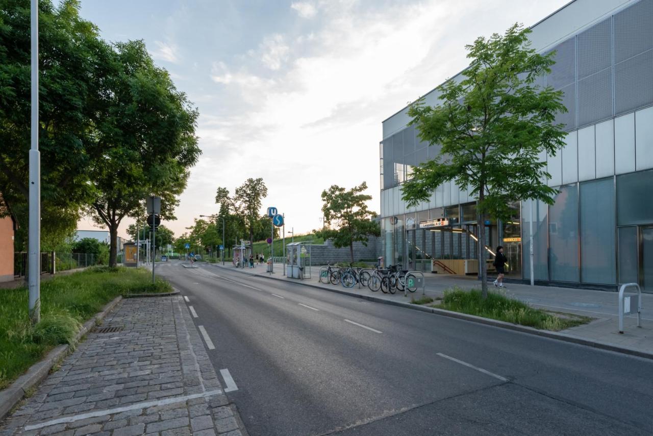 Gruene Ruhelage, 20 Minuten Ins Zentrum Und Parkgarage Wenen Buitenkant foto