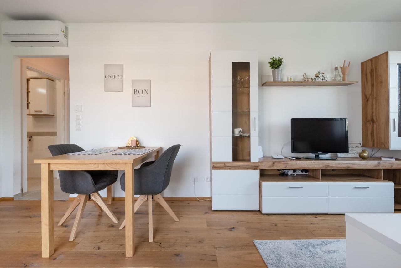 Gruene Ruhelage, 20 Minuten Ins Zentrum Und Parkgarage Wenen Buitenkant foto