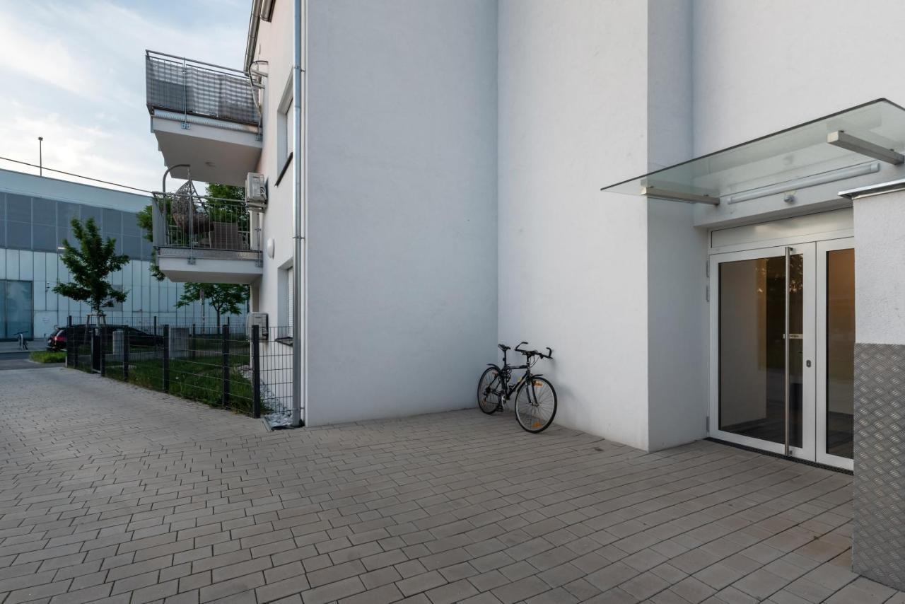 Gruene Ruhelage, 20 Minuten Ins Zentrum Und Parkgarage Wenen Buitenkant foto