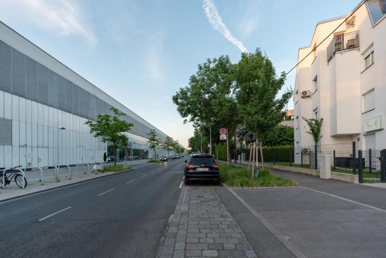 Gruene Ruhelage, 20 Minuten Ins Zentrum Und Parkgarage Wenen Buitenkant foto